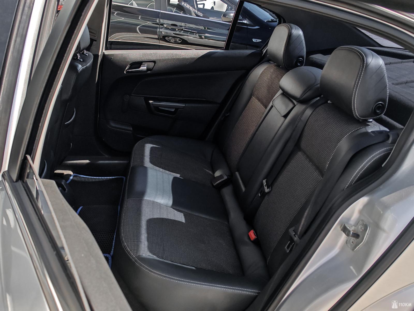 Opel, Astra, H Рестайлинг, 1598, 115, бензин, седан, робот, передний привод, среднее состояние, левый, серебряный, 550 000 ₽