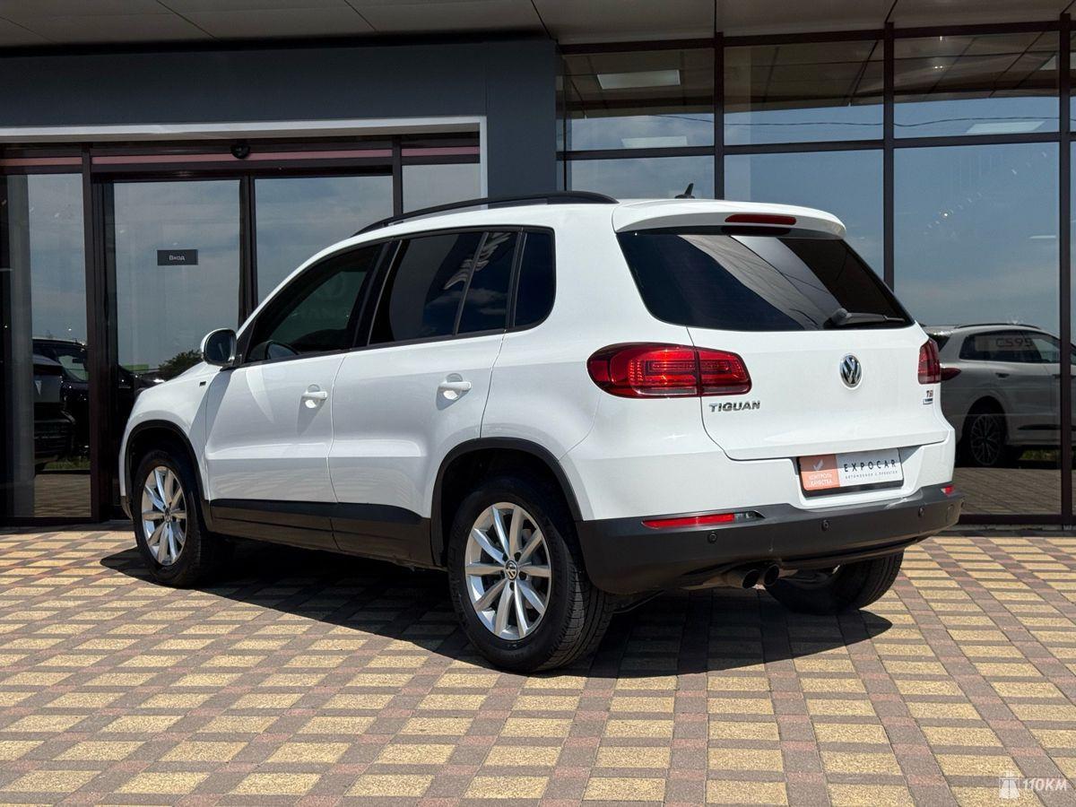 Volkswagen, Tiguan, 1390, 160, бензин, внедорожник, робот, передний привод, среднее состояние, левый, белый, 1 195 000 ₽